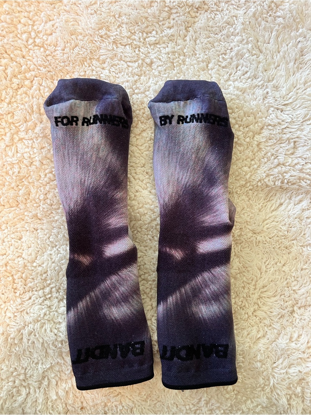 VGUC Bandit running socks